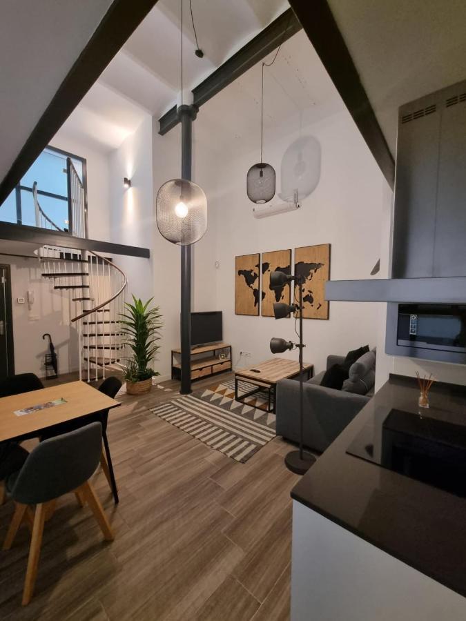 Duplex Moderno En Alameda Apartman Sevilla Kültér fotó