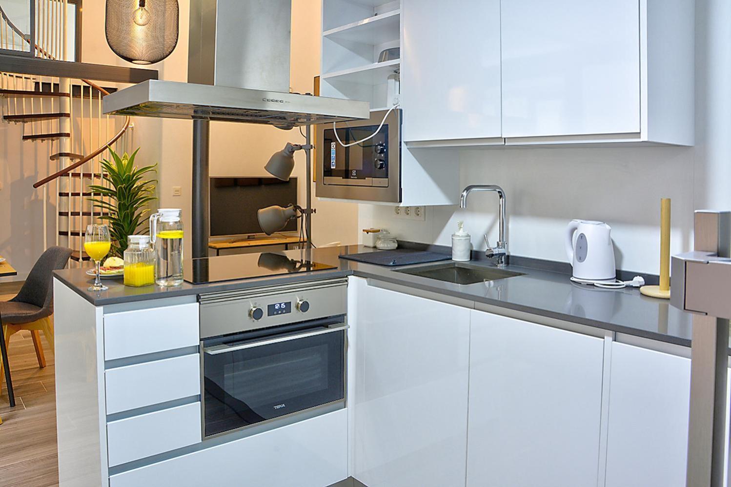Duplex Moderno En Alameda Apartman Sevilla Kültér fotó